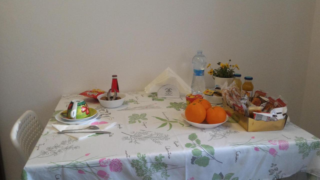B&B Il Borghetto กัลเดรารา ดิ เรโน ภายนอก รูปภาพ