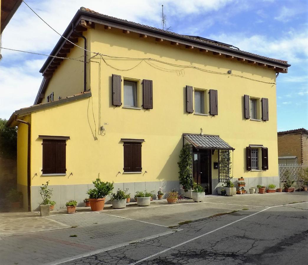 B&B Il Borghetto กัลเดรารา ดิ เรโน ภายนอก รูปภาพ